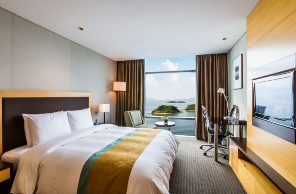 Hidden Bay Hotel Yeosu Bagian luar foto