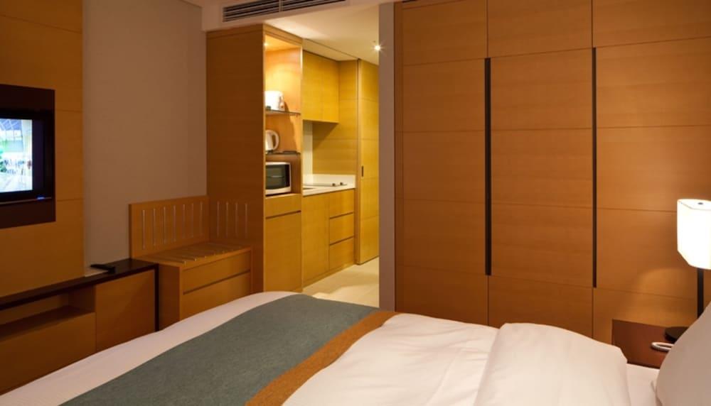 Hidden Bay Hotel Yeosu Bagian luar foto