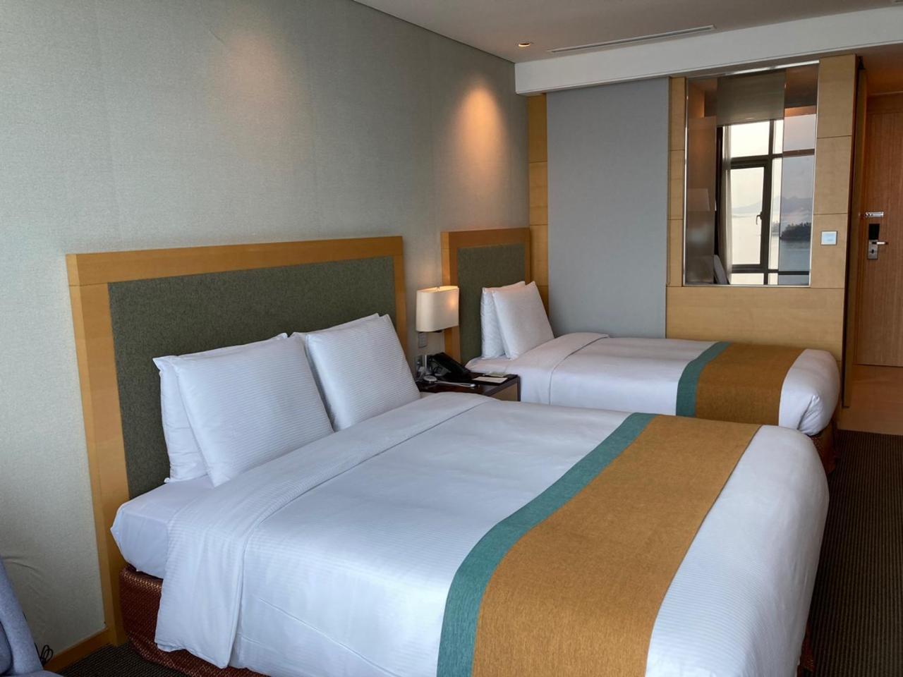 Hidden Bay Hotel Yeosu Bagian luar foto