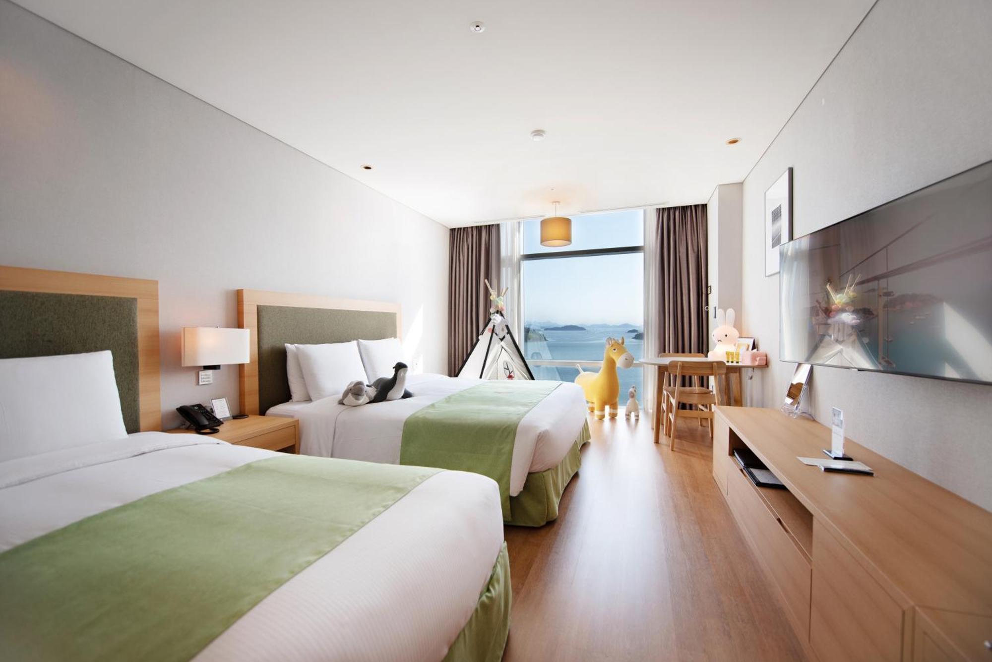 Hidden Bay Hotel Yeosu Bagian luar foto
