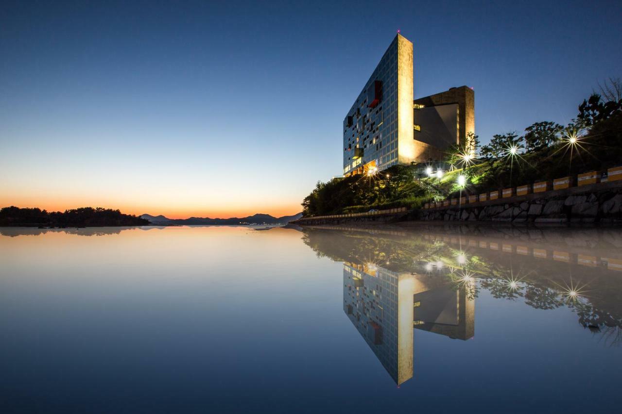 Hidden Bay Hotel Yeosu Bagian luar foto