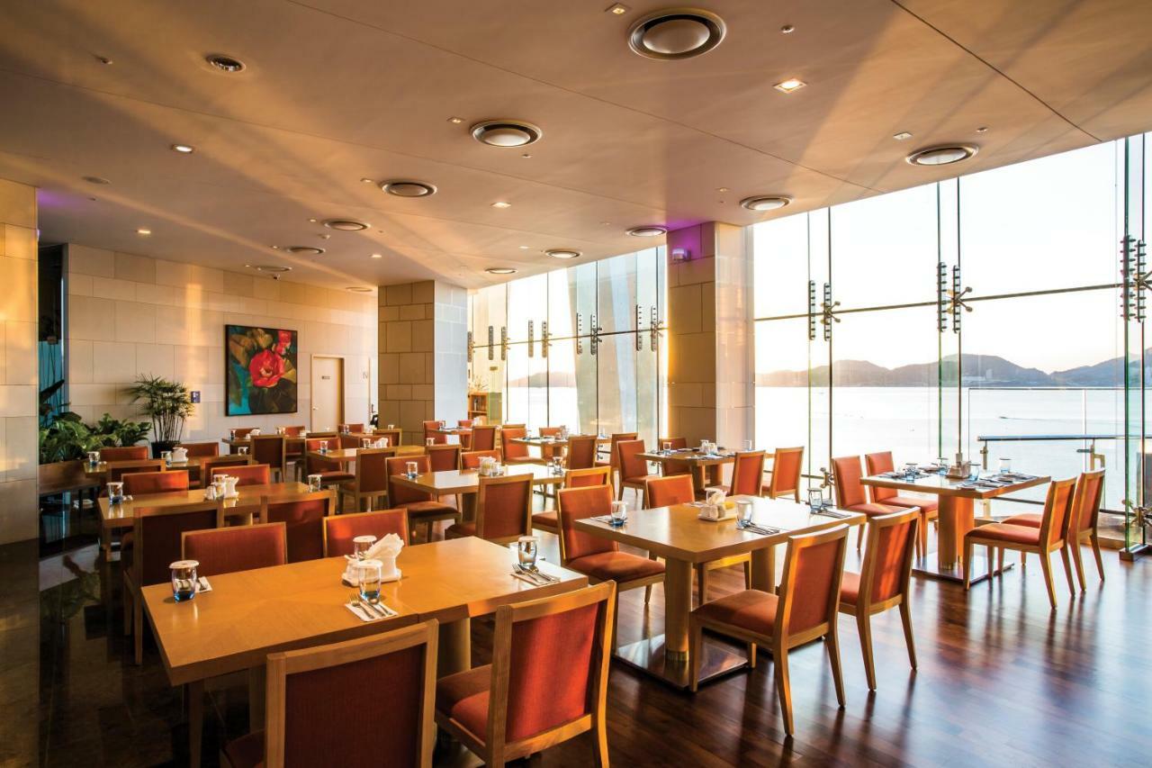 Hidden Bay Hotel Yeosu Bagian luar foto